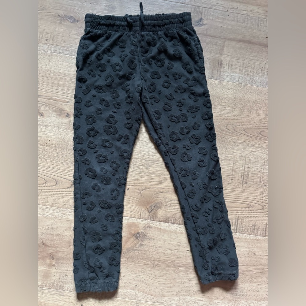 Cotton On Kids Black Textured Leopard Print Leggings Size 6